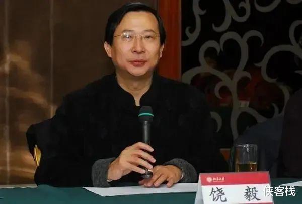 有女星的报平安,也有大V的报不安,报复性消费没来饭店倒空了