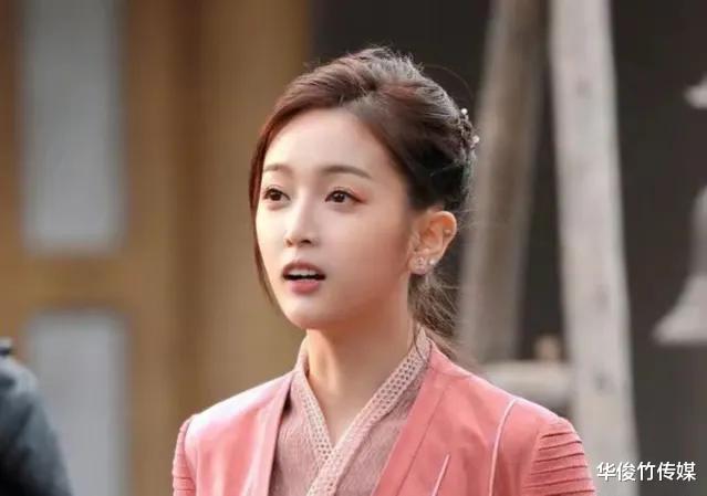 胡冰卿|盘点那些长相一般演技平平，却资源奇好的女主