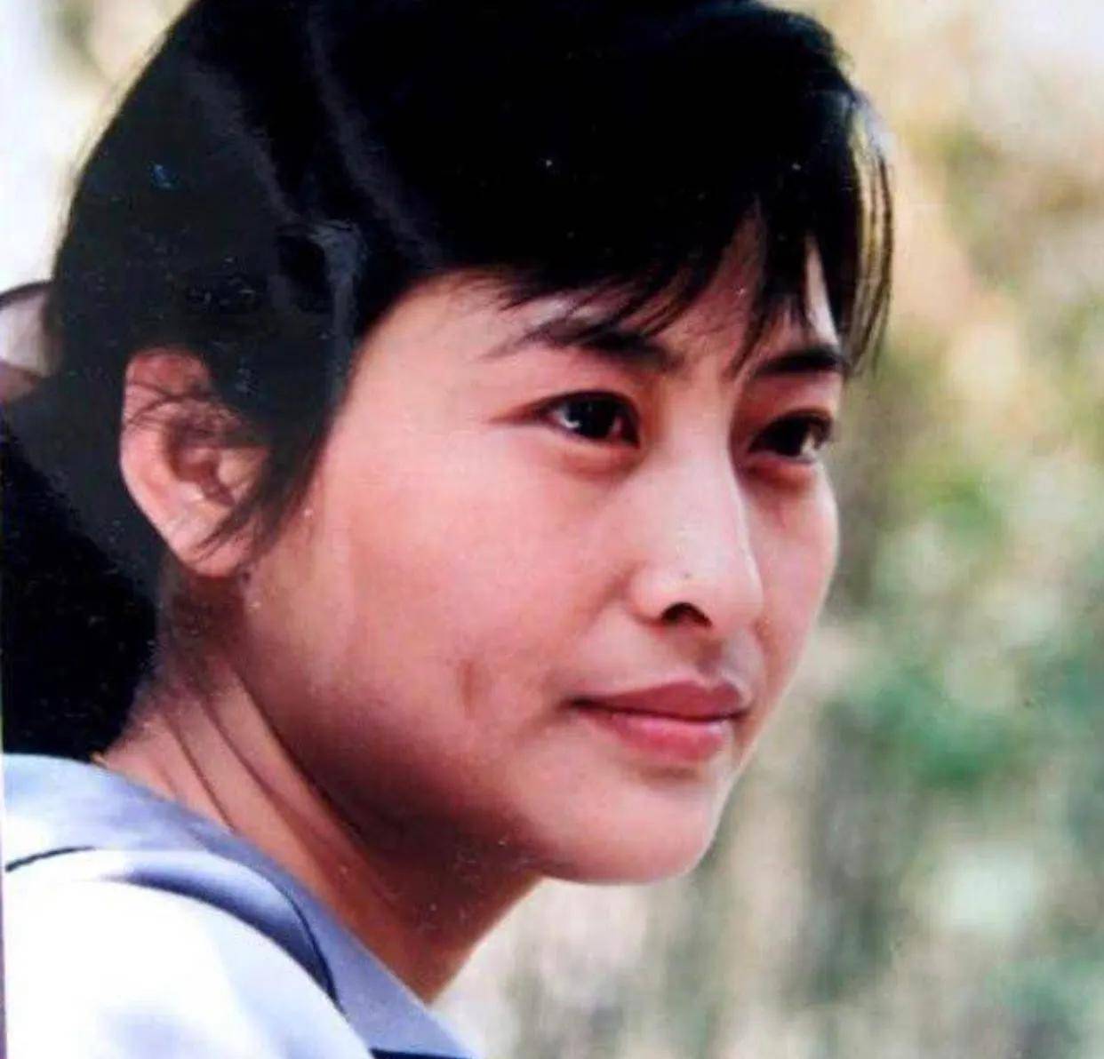 许娣|老戏骨许娣：与初恋恩爱40年生一子，62岁大器晚成，收入全给丈夫