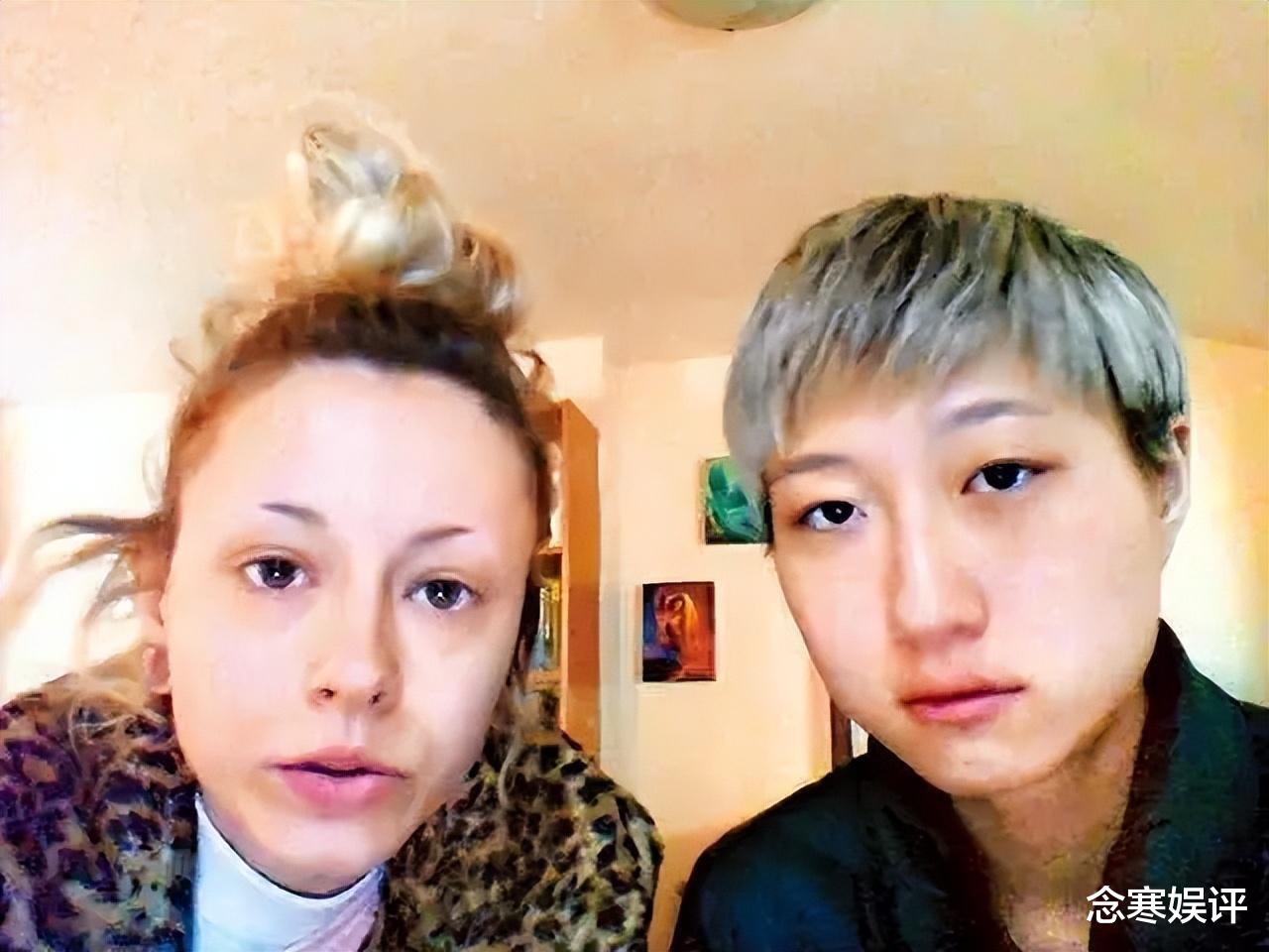 腮红|成龙私生女领救济粮出后续，妻子Andi曝光住所，简陋狭小像群租房