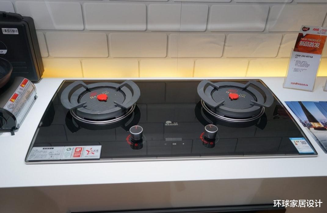 越来越多人厨房装红外线燃气灶，我家也跟风，使用2年苦不堪言