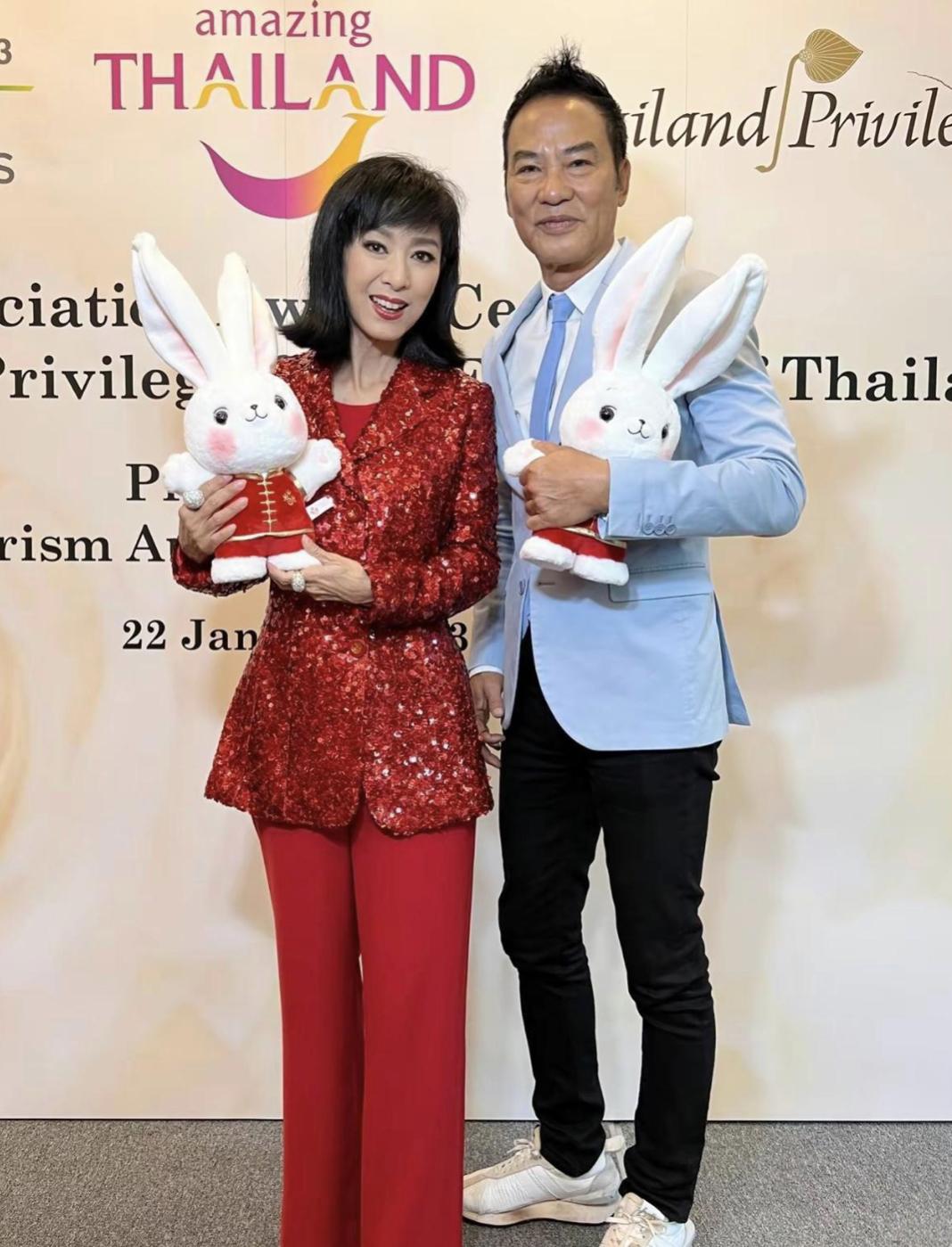 任达华|曝任达华组饭局亲自接送黄渤，为女儿铺路欲内地出道，本人已回应