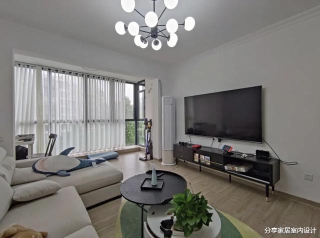 这是我见过最极简装修,效果很耐看,阳台放浴缸泡澡,谁见过?