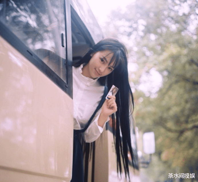 校花|娱乐圈红过的校花遍地跑，有人离婚，有人变笑话，混出头的没几个