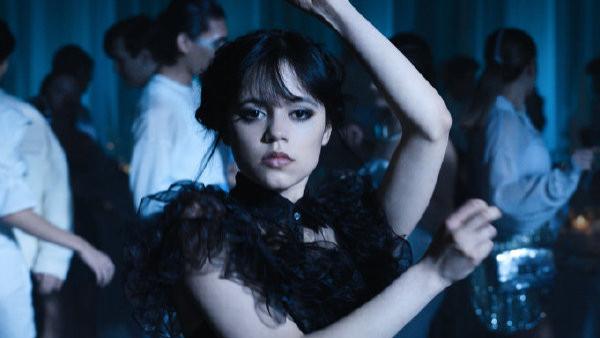 星期三|《亚当斯一家》真人衍生剧《星期三》大家看了吗？