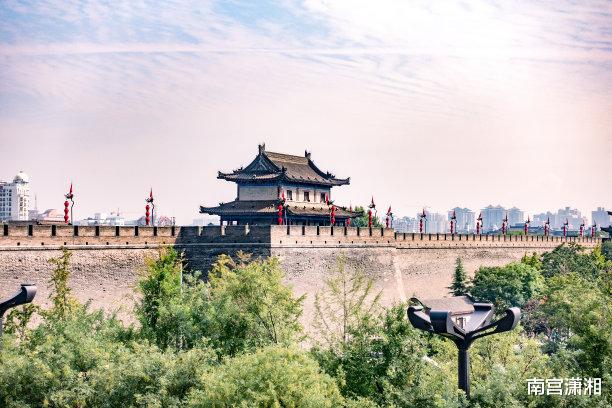 露营|西安最有名的景点不是长安城，而是长安城的城墙旧址
