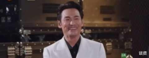 杜德伟|好拼!杜德伟贴钱上《披哥》,请高级老师租录音室,唱跳精准不似60岁老人