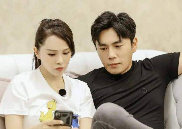 姐弟恋|相差4岁姐弟恋，结婚25年不生娃不吃肉，今58岁老婆变这样