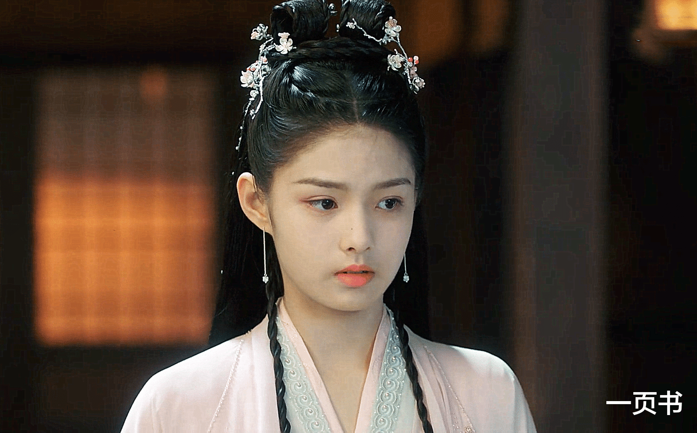 |且试天下：天霜门有三大王族？白风夕、白琅华是公主，久容是王裔