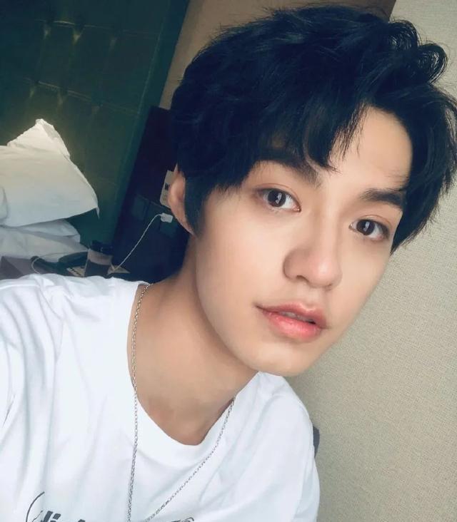 照骗|偶像门槛变低？《创4》成员颜值普遍不高，不少人还是“照骗”