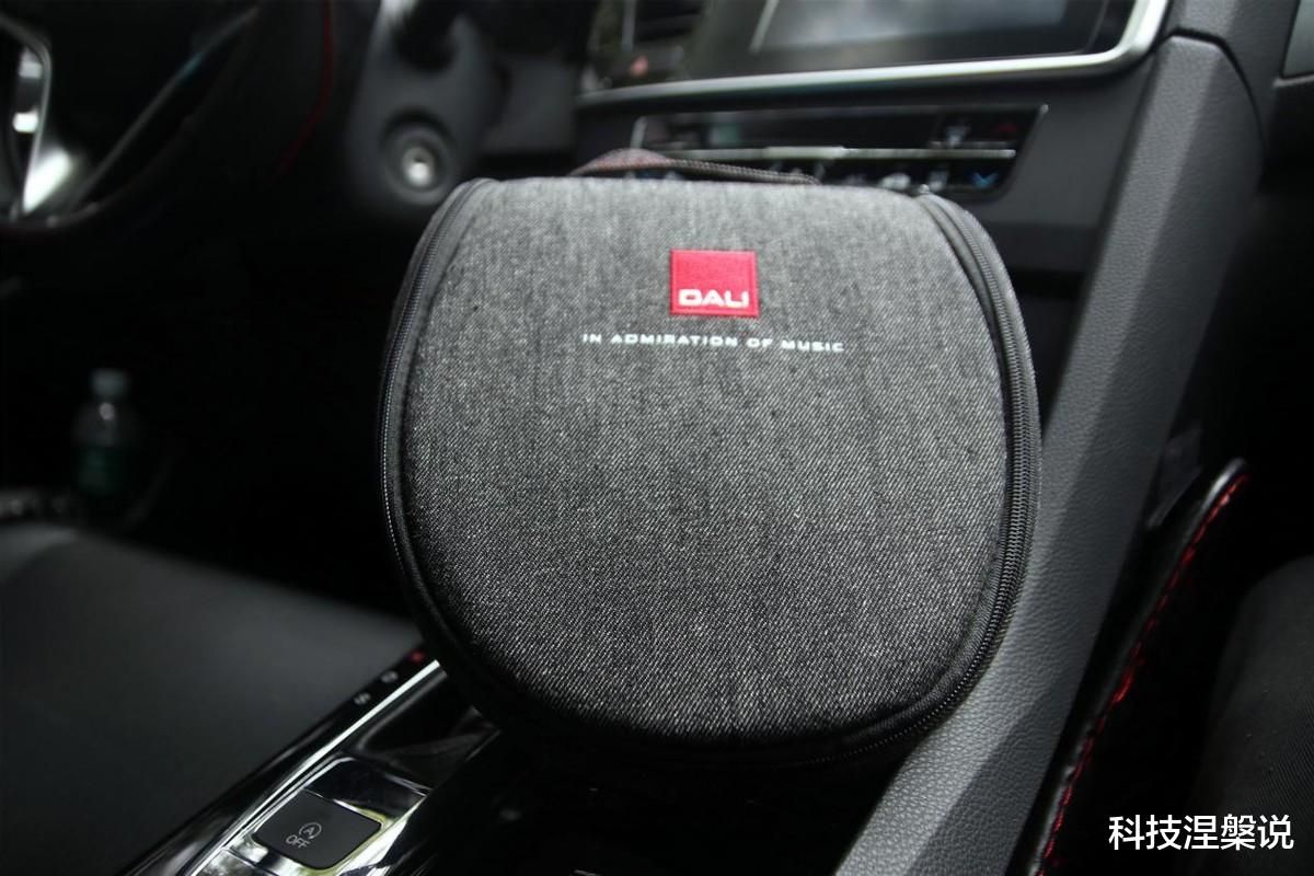 微软|自驾游和音乐一起，更痛快！你需要一款达尼IO-6头戴式耳机