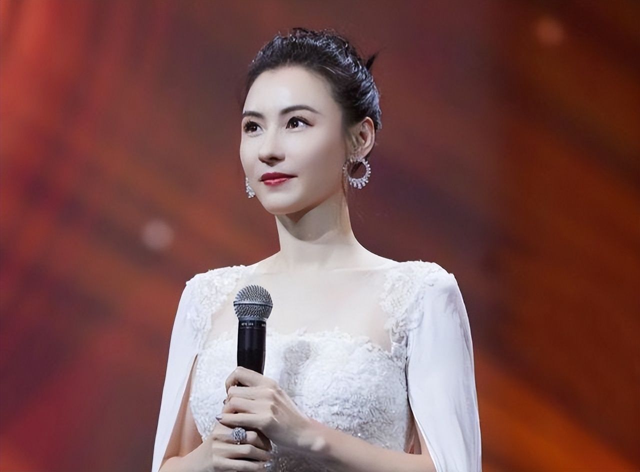 张柏芝|张柏芝也开始直播带货，买她账的网友还真不少，初期数据还算不错