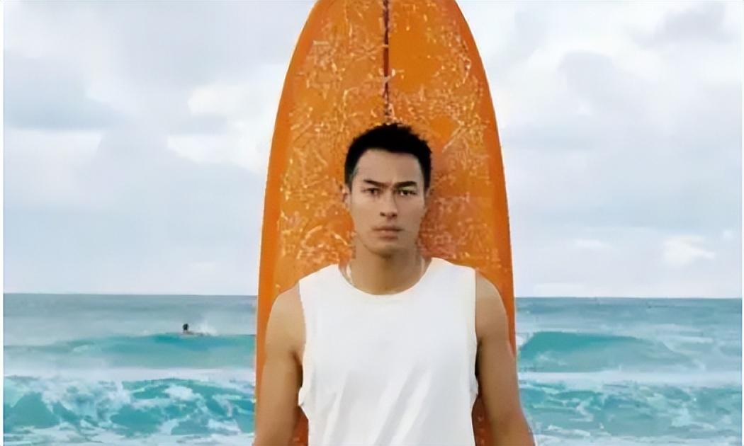 邱心志|颜值不够却偏要演男主的8位男星，一出场就被男配秒杀