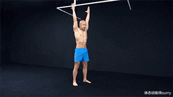 教练|44岁富婆与教练“玩托举”,这画面是不付费就能看的?