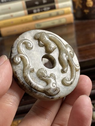 和田玉籽料|和田玉籽料螭龙玉壁.