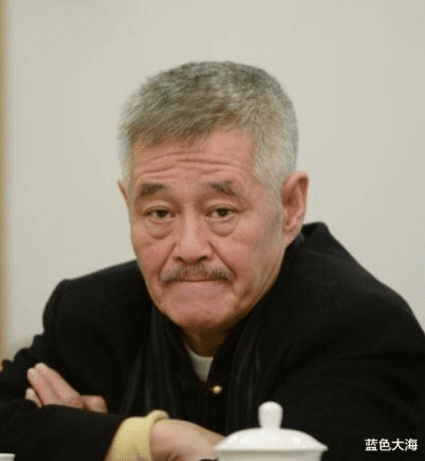 赵本山|同样是赵本山的女儿,赵玉芳和球球却活成了完全相反的样子