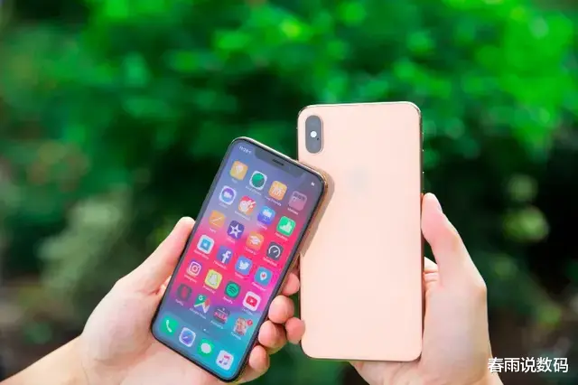 有人说iPhoneXS是一款非常尴尬的苹果公司,不值得购买,你觉得有道理吗