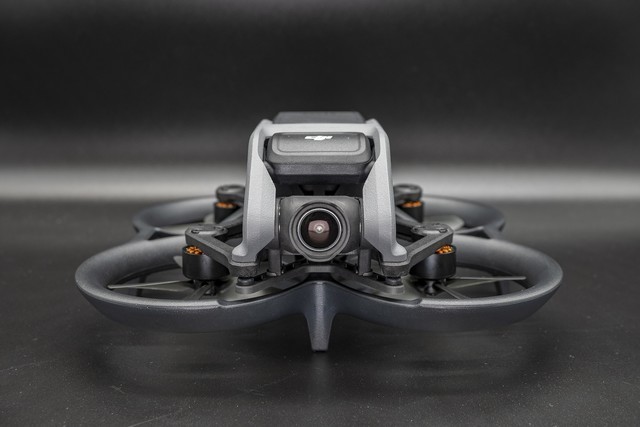 dji|大疆AVATA评测：自带桨保的飞行体验无人机 零基础上手