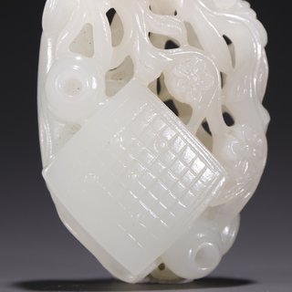 文玩|旧藏·和田玉籽料落子天下雕件