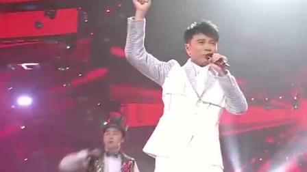 李克勤|李克勤：妻子是港姐冠军，刘德华给他当伴郎，两人恩爱走过28年