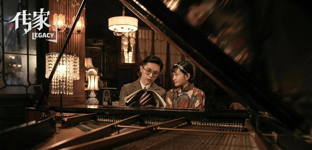 钟玉|《传家》感情观真的好正：爱情要顺其自然，但婚姻要用一生去信守