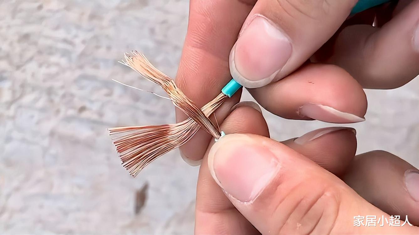 装修新房,电线应该选硬的还是软的?今天才知道,二者差距很大!