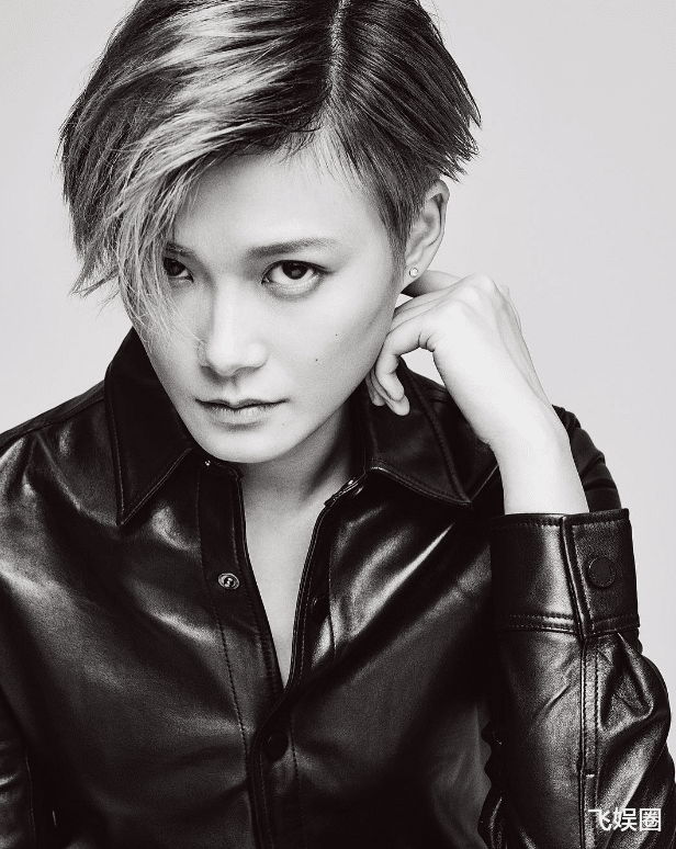 |李宇春患不死癌症流泪称:我的财富除了交治疗费已别无他用。