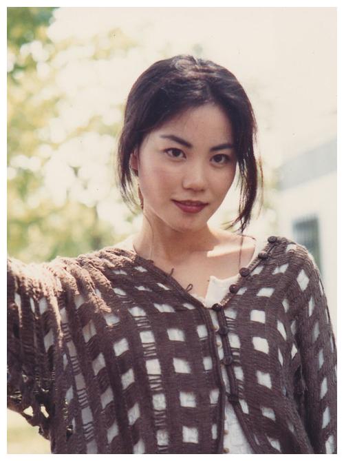 王菲|1997年，北京房价2000元平米，王菲高价在香港买下一套豪宅