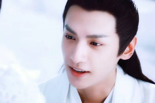 |这6位男星的身高太不懂事了,长相英俊帅气,却输在“个子矮”上