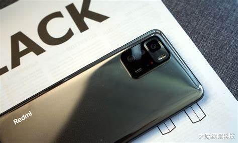 红米手机|5000毫安+8GB运存,降到千元档,69万跑分千元机确实香