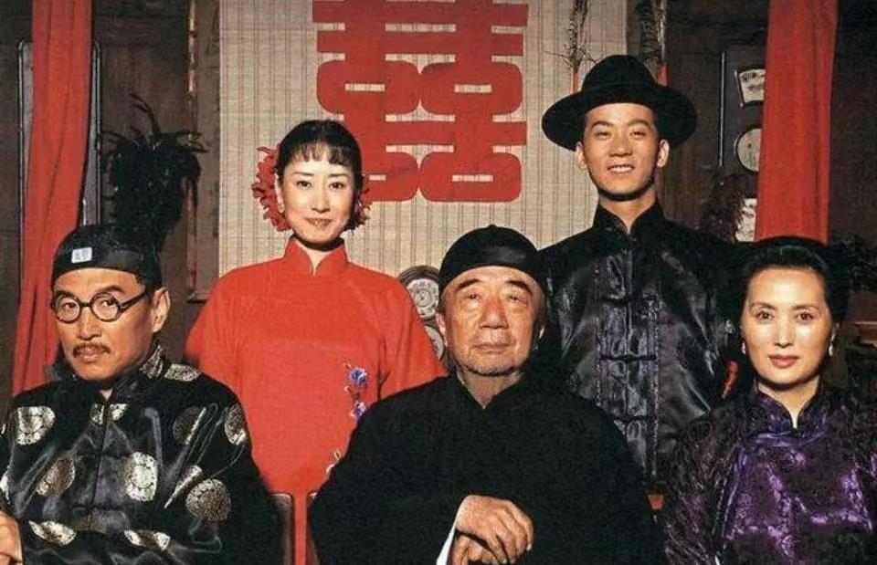 陈创|陈创：演活了“狗”，也演出了福贵的悲惨，如今47岁就头发花白