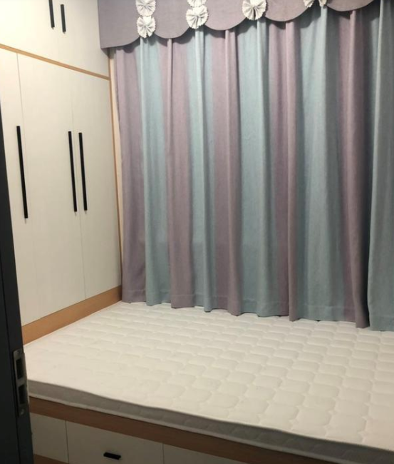 第二套新房装修完毕，四室两厅装修太漂亮了，客餐厅最令人满意