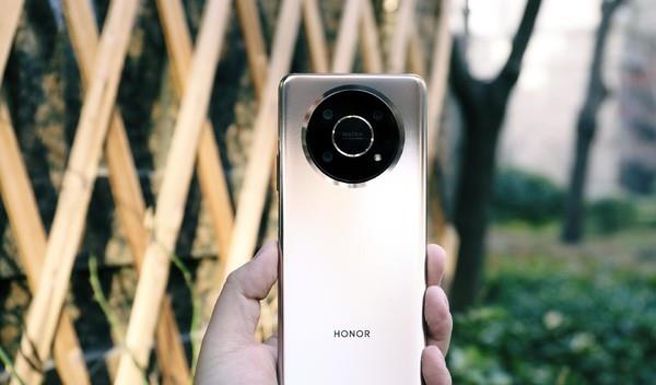 华为荣耀|荣耀X40大批量备货,12+512G首发价2699!天玑8000加持稳了