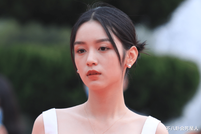 梅婷|有钱也没用!从梅婷到杨幂,脸上的缺陷“砸钱”都去不掉