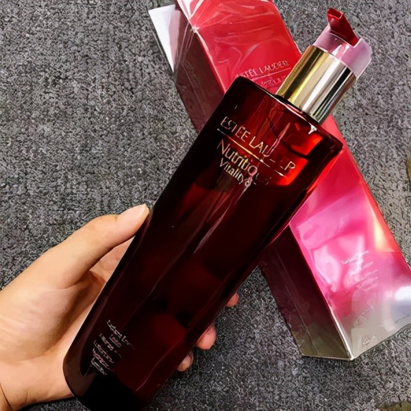 牛奶 补水效果好的爽肤水，一年四季用都很清爽保湿