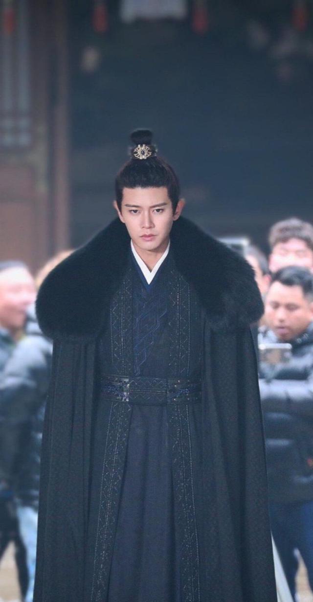 任嘉伦|任嘉伦演技登热搜,下面全是赞美的声音,用演技折服观众