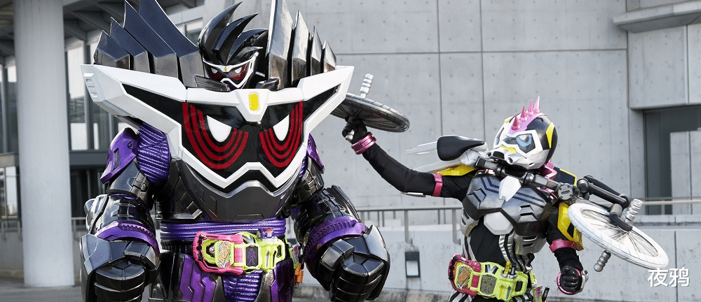 设计师|连玩具设计师都看不过眼,直指奥特曼、假面骑士现在是舍本逐末