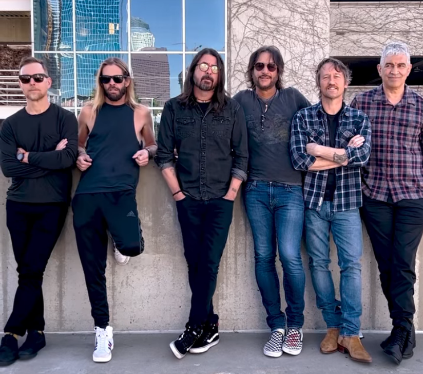 患病|3位大咖艺人同天被曝去世,一位死因不明,一位是梅兰芳嫡传弟子