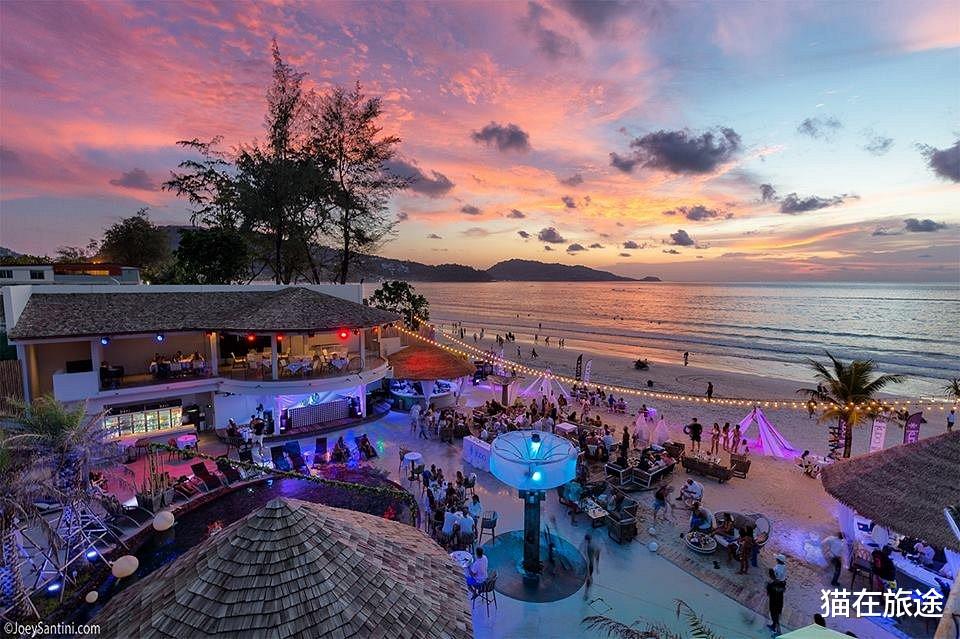芭东海滩|阳光、沙滩、夜生活：一切尽在芭东海滩