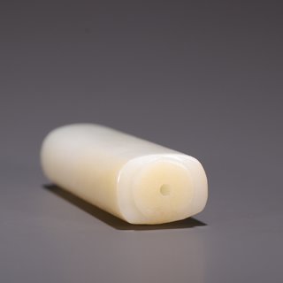 和田玉籽料|旧藏·和田玉籽料素面勒子