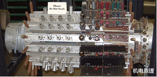 成都|数据存储的发展历程