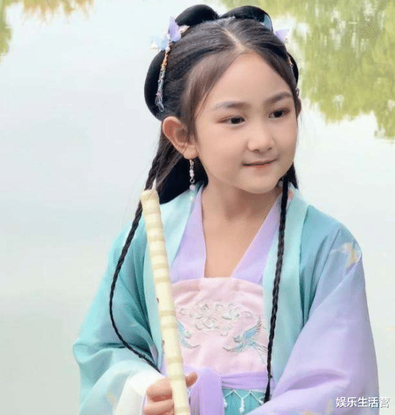 姐姐|童星妈妈道歉，称明道主演戏多劳累，反感果果正常，被嘲茶香四溢