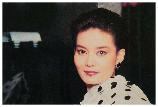 潘虹|国家一级演员潘虹：24岁嫁人，28岁爆红，68岁未婚无儿无女