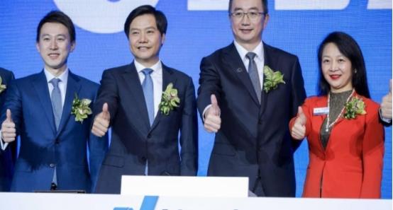 雷军|雷军为啥这么拼?出道32年坐拥4家上市公司,还赌上一切要造车