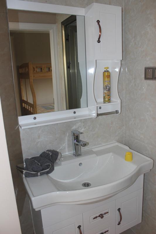 客厅砌了半堵墙,亲戚说我脑子进水,装修完直接打他们的脸