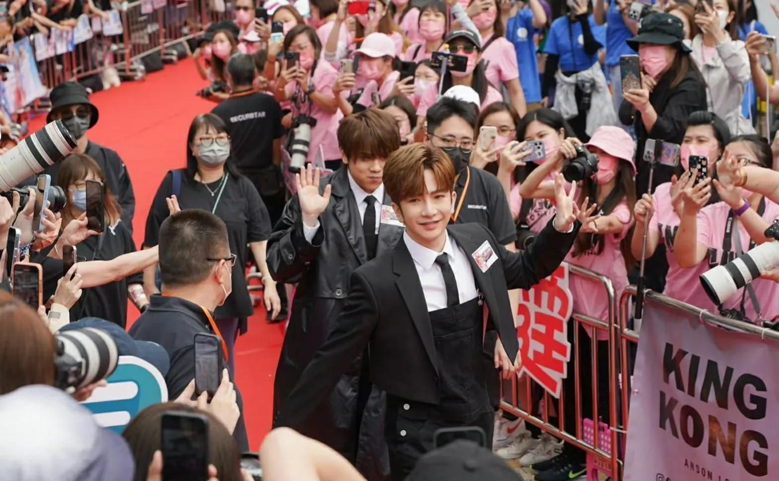 流行|香港最火乐坛盛宴沦为娘炮秀?是港乐的堕落?还是戏子误国