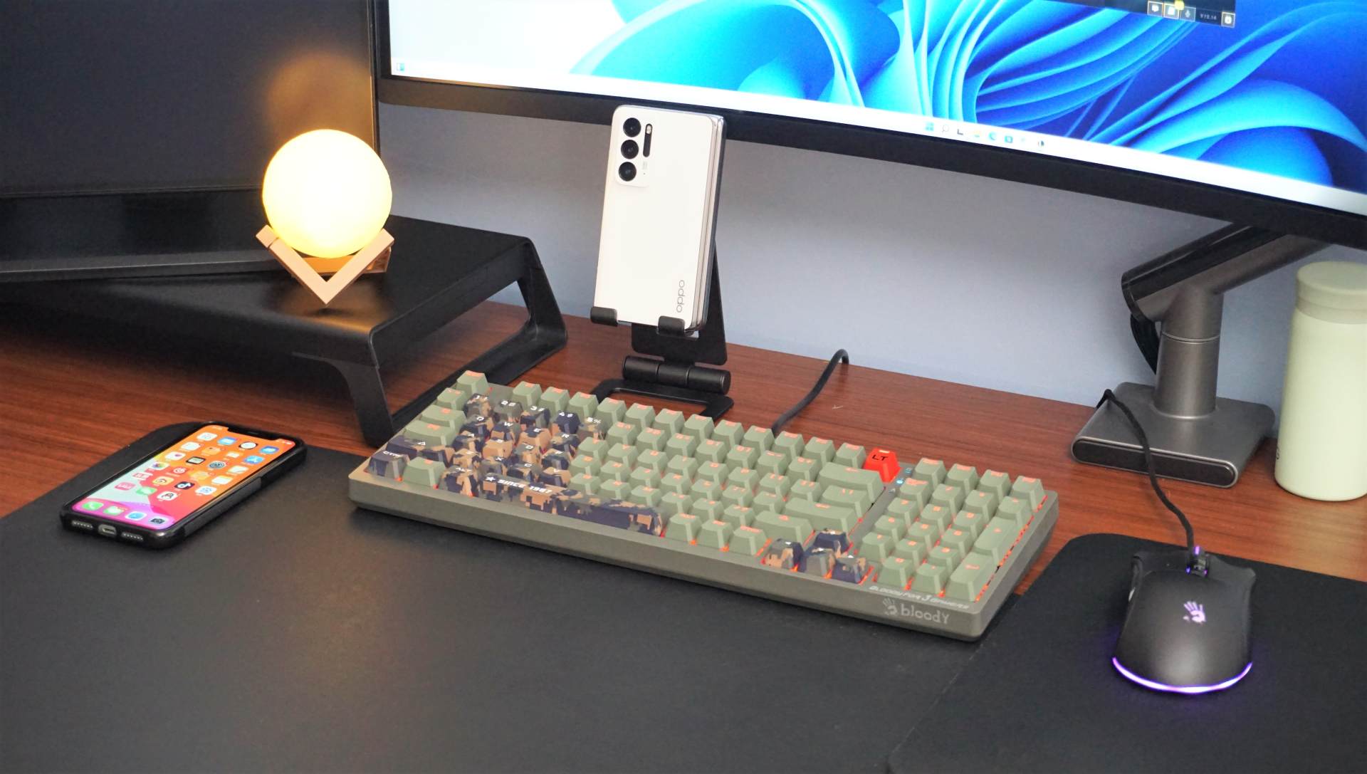 机械键盘|无需换轴即可实现三档触发！血手幽灵3玩家3变速T98机械键盘实测