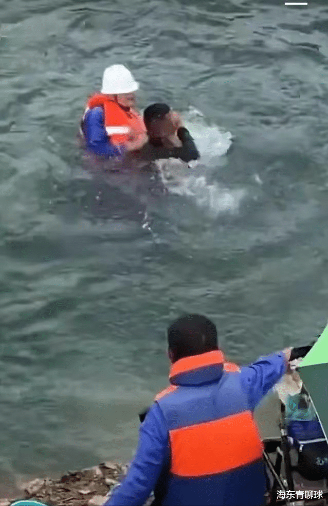 水库|穿制服殴打垂钓者归案，网友有两点疑问，首问饮用水库承包合法吗