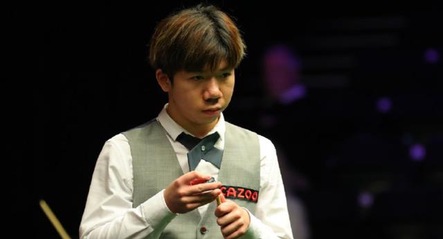 00后|太猛了！中国00后新星6-0横扫，连续三杆70+，昂首晋级下一轮