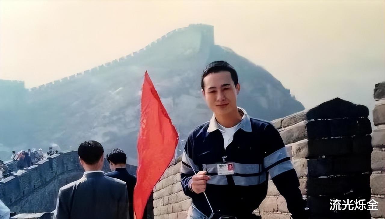 张颂文|“启强哥”张颂文:放弃月入2万的工作,转行做演员穷困潦倒